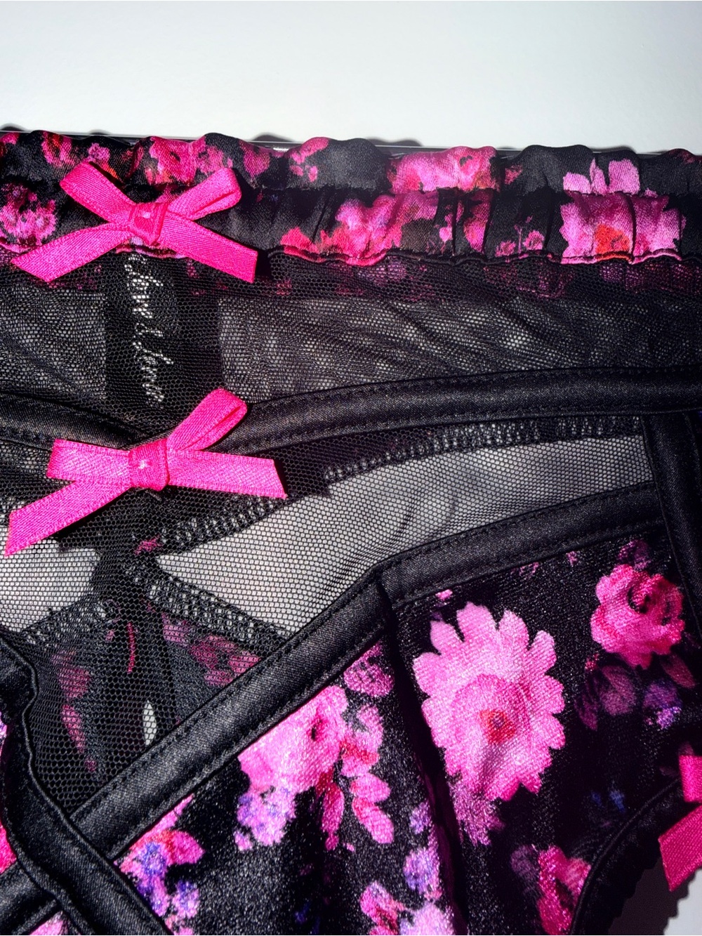 For Love & Lemons x Victoria's Secret Lola Long Sleeve and Pant Pajamas - Picture 15 of 16